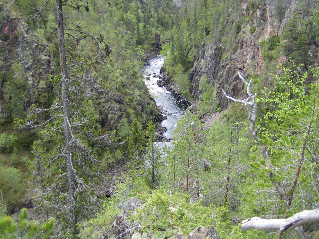 Restaurantti Oy — vanhojen rakennusten korjaus- ja puusepäntyöt Pirkanmaalla